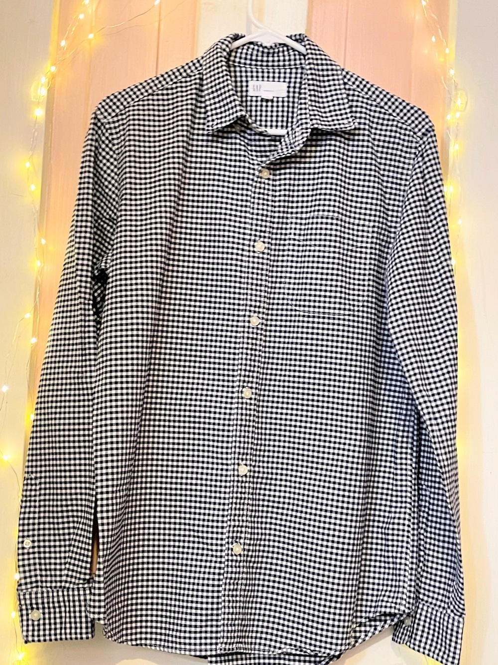 GAP navy blue & white and White Gingham Shirt thick